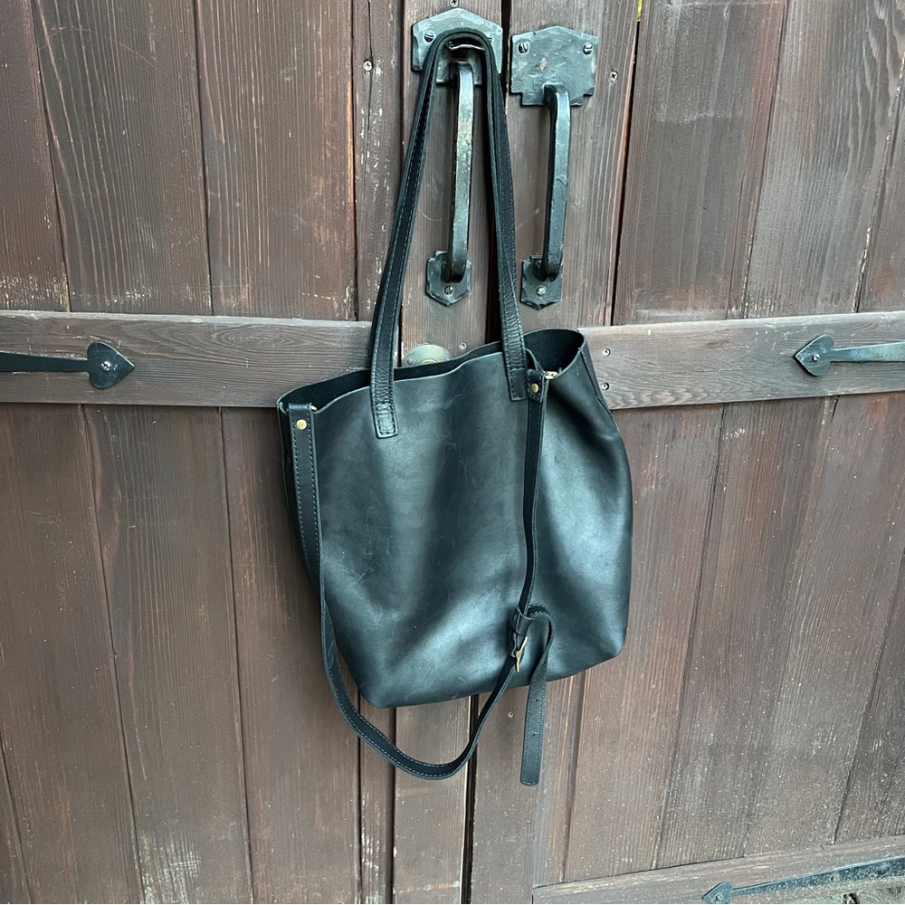 Portland Leather East West Lola Large Tote, Black, Full Crossbody, rarely used - Picture 2 of 6